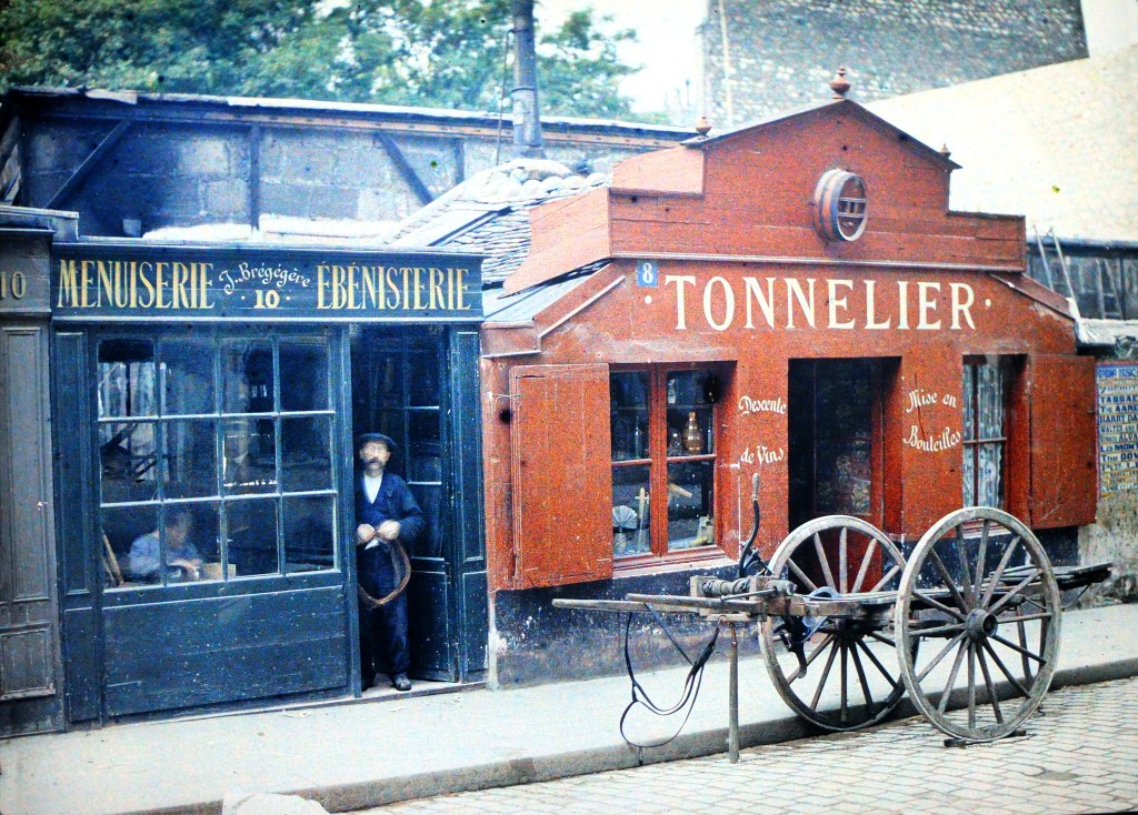 Autochrome Aufnahme einer Straßenszene in Paris ca. 1910
