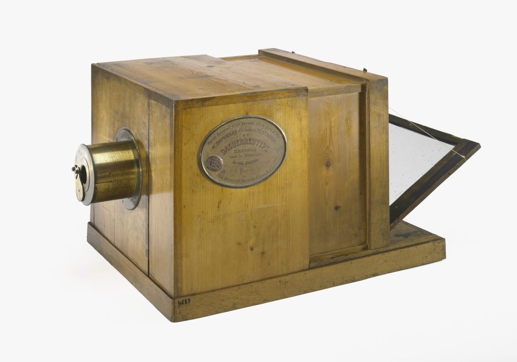 1839 Daguerre Kamera von Giroux Bildformat 216 × 167 mm (= ganze Platte)