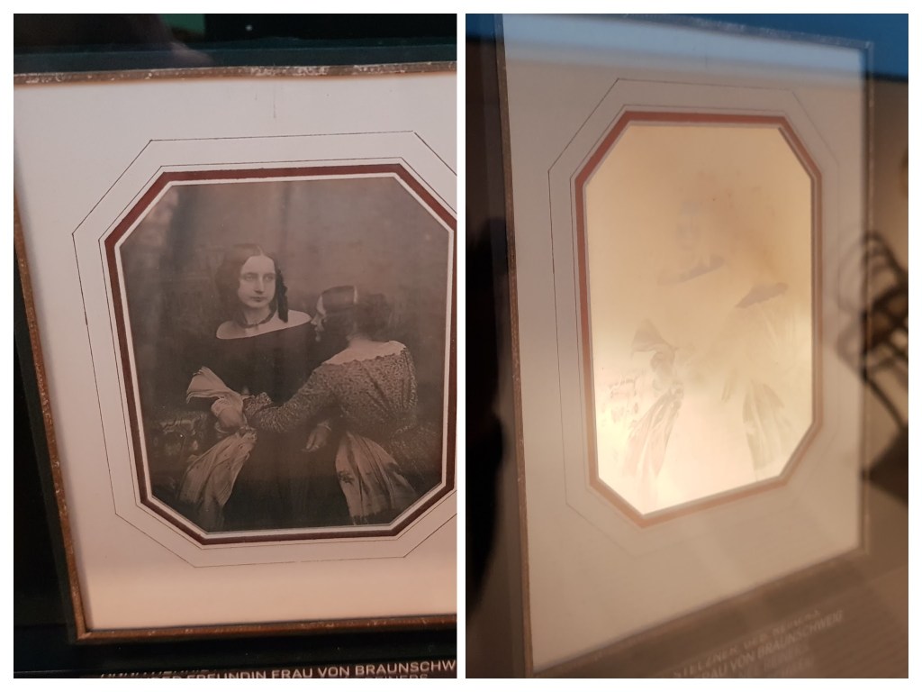 Daguerreotypie. Das fotografische Bild ist nur in einem bestimmten Betrachtungswinkel erkennbar.