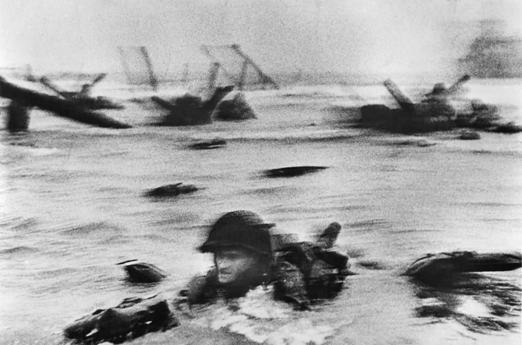 Robert Capa: D-day-landings, Omaha Beach, Normandy, 1944