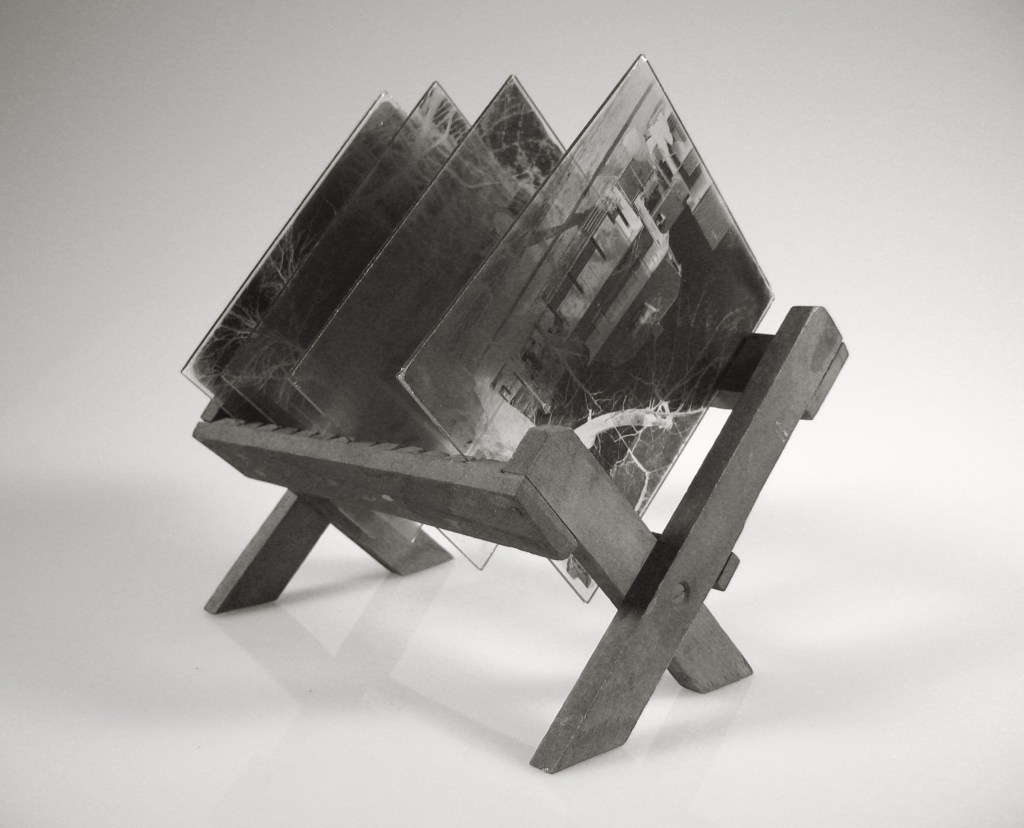 Glasplatten Negative in einem Trockenständer